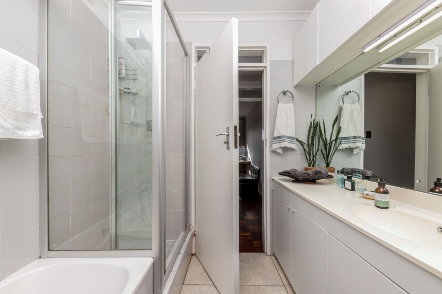 2 Bedroom Property for Sale in Gardens Western Cape
